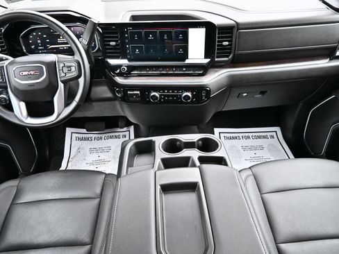 Used 2026 GMC Sierra 1500 SLT AWD/4WD image 18