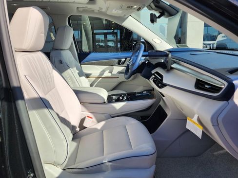 New 2026 Buick Enclave Avenir w/ Super Cruise Package image 41