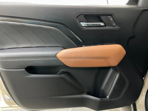 Certified 2024 GMC Canyon AT4 w/ Technology Package image 25