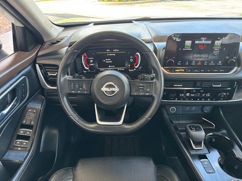 Used 2023 Nissan Rogue Platinum w/ Platinum Premium Package AWD/4WD image 8