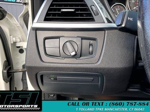 Used 2018 BMW 330i xDrive Sedan image 32