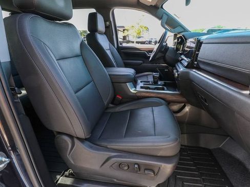 Used 2023 GMC Sierra 1500 SLT w/ SLT Premium Plus Package AWD/4WD image 23