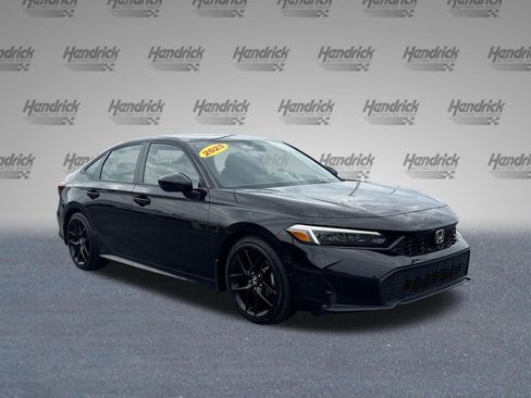 Used 2025 Honda Civic Sport image 2