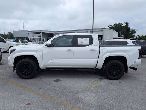 Used 2024 Toyota Tacoma SR5 RWD image 6