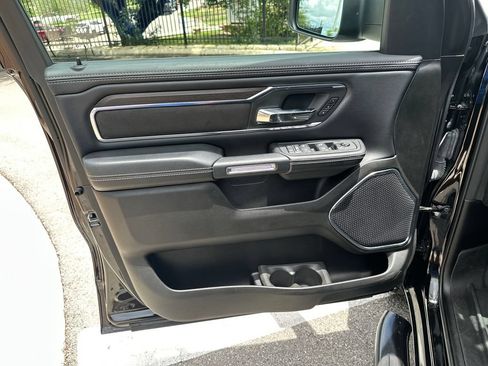 Used 2025 RAM 1500 Laramie w/ Sport Appearance Package AWD/4WD image 16