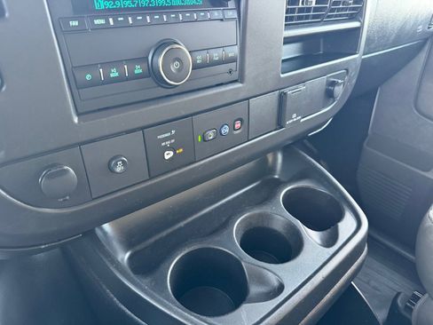 Used 2020 Chevrolet Express 2500 w/ Driver Convenience Package image 27