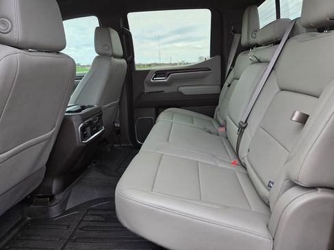 Used 2023 GMC Sierra 1500 SLT w/ SLT Premium Plus Package AWD/4WD image 48