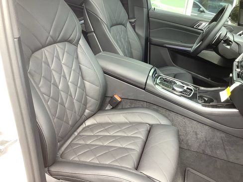 Used 2026 BMW X5 sDrive40i w/ M Sport Package RWD image 35