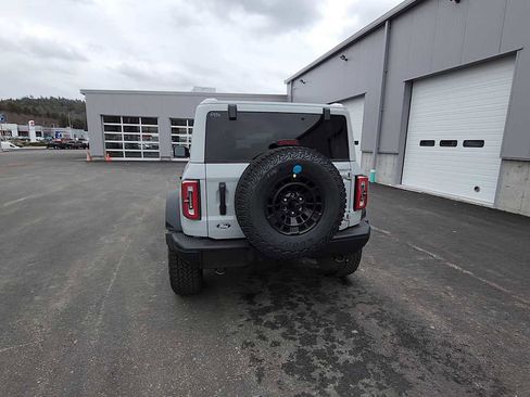 New 2026 Ford Bronco Badlands image 7