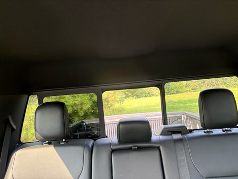 Certified 2024 Ford F150 Lariat w/ FX4 Off-Road Package AWD/4WD image 28