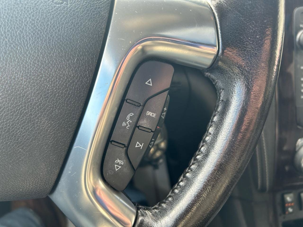 Used 2017 Chevrolet Traverse LT FWD image 21