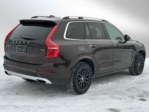 Used 2018 Volvo XC90 T6 Momentum image 3