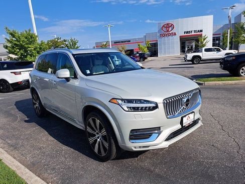 Used 2021 Volvo XC90 T6 Inscription w/ Advanced Package AWD/4WD image 4