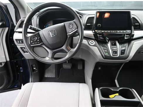 Used 2019 Honda Odyssey EX image 11