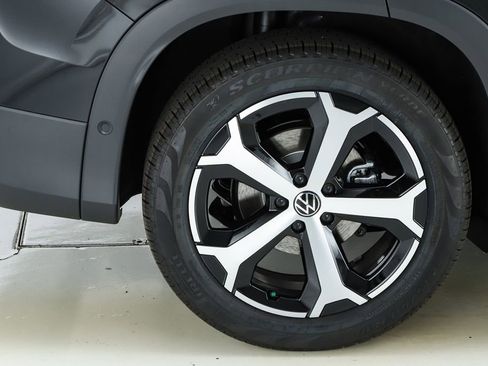 New 2026 Volkswagen Tiguan SE image 51