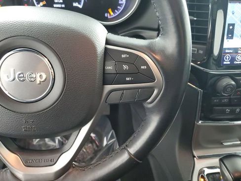 Used 2019 Jeep Grand Cherokee Limited AWD/4WD image 13