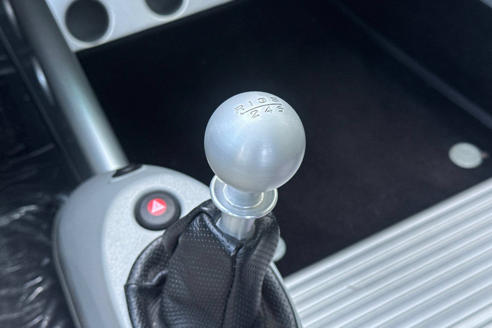 Used 2005 Lotus Elise RWD image 18