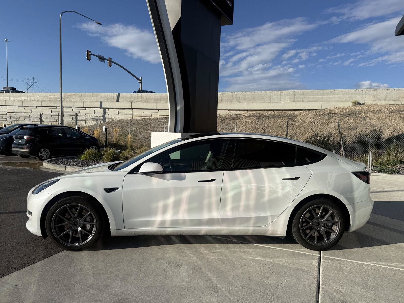 Used 2021 Tesla Model 3 Long Range AWD/4WD image 5