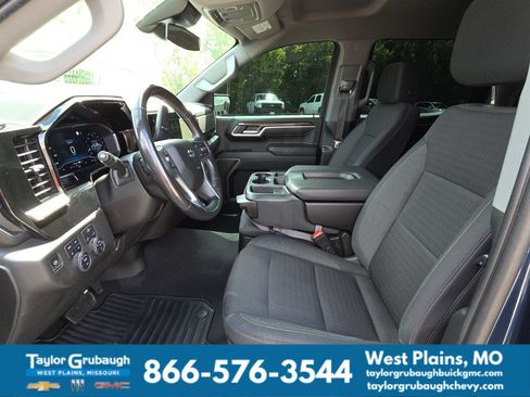 Certified 2022 Chevrolet Silverado 1500 RST w/ Z71 Off-Road Package AWD/4WD image 16