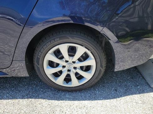 Used 2023 Toyota Corolla LE FWD image 9