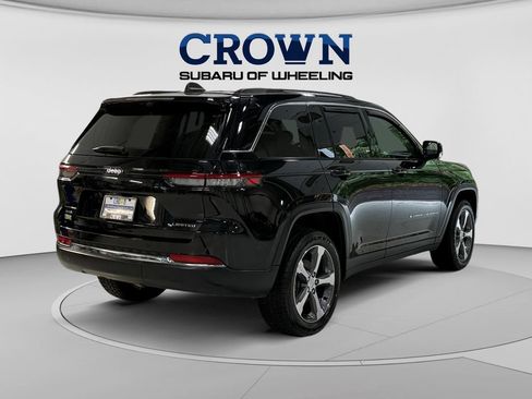 Used 2023 Jeep Grand Cherokee Limited w/ Luxury Tech Group II AWD/4WD image 3