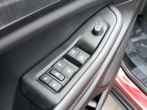 Certified 2024 Jeep Grand Cherokee L Laredo image 5