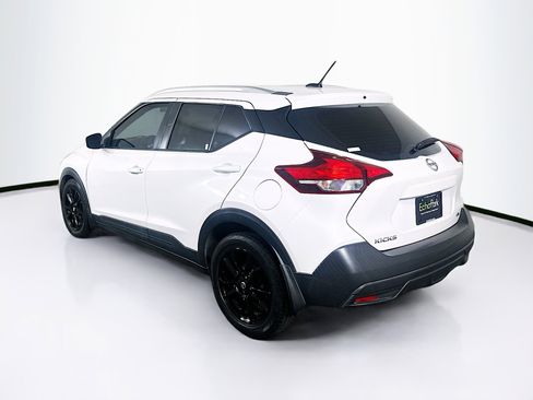 Used 2019 Nissan Kicks SV FWD image 5