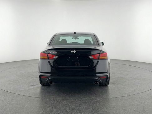 Used 2025 Nissan Altima 2.5 SV FWD image 7