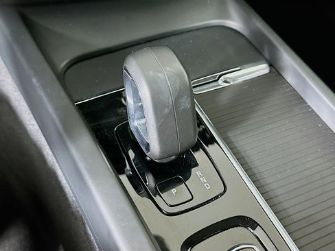 Used 2025 Volvo S60 B5 Core image 24