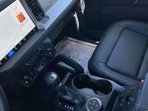New 2026 Ford Bronco Outer Banks w/ Sasquatch Package image 26