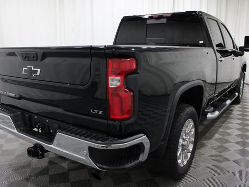 Used 2024 Chevrolet Silverado 2500 LTZ w/ LTZ Plus Package AWD/4WD image 29
