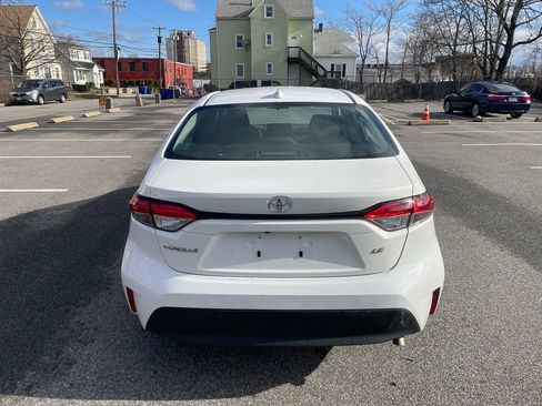 Used 2023 Toyota Corolla LE image 6