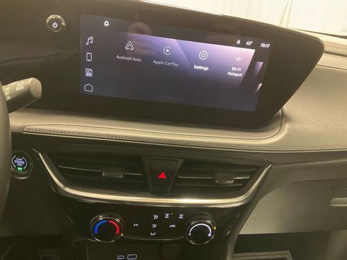 Used 2024 Buick Encore GX Sport Touring image 16