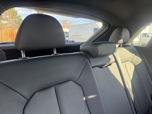 Used 2023 Audi Q3 2.0T Premium w/ Convenience Package image 19