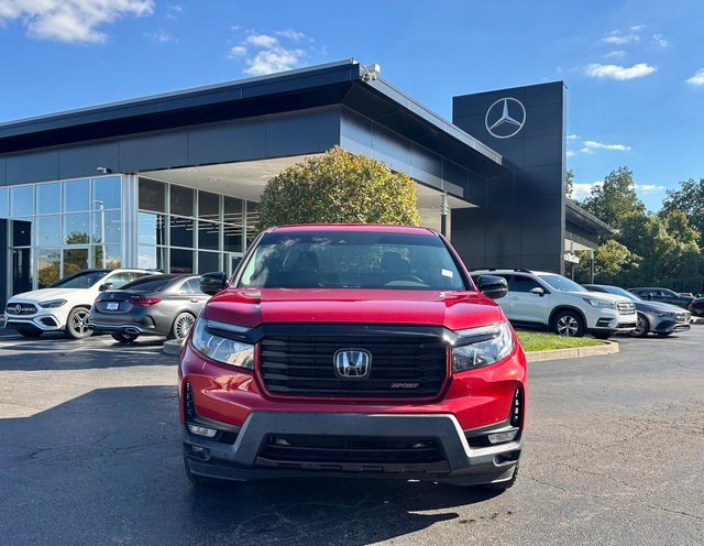 Used 2021 Honda Ridgeline Sport image 2