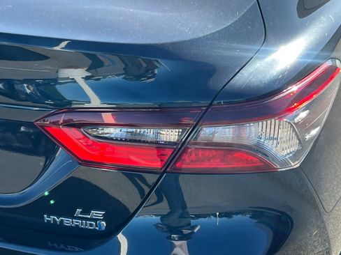 Used 2021 Toyota Camry LE FWD image 18