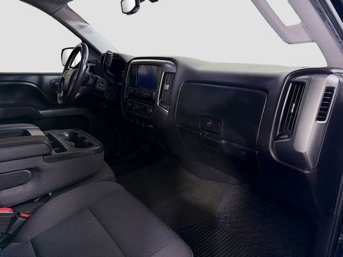 Used 2018 Chevrolet Silverado 1500 LT w/ All Star Edition image 28