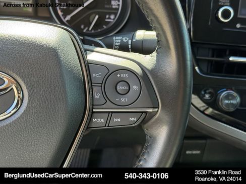 Used 2022 Toyota Camry SE image 19