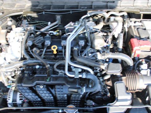 Used 2025 Nissan Altima 2.5 SV image 4