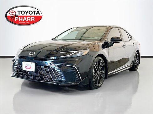 Used 2025 Toyota Camry XSE w/ Premium Package image 1