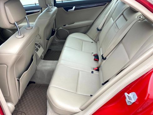 Used 2013 Mercedes-Benz C 300 4MATIC Sedan image 18
