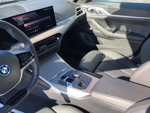 Used 2025 BMW i4 xDrive40i image 15