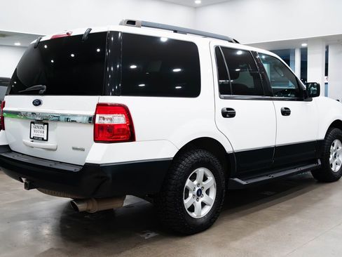 Used 2017 Ford Expedition XL w/ Equipment Group 101A image 4