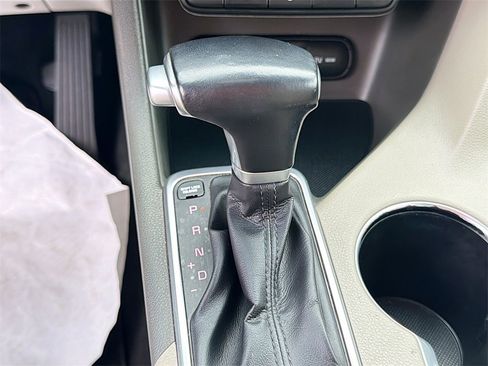 Used 2019 Kia Sportage EX w/ EX Premium Package image 16