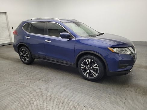 Used 2020 Nissan Rogue SV w/ Premium Package image 11