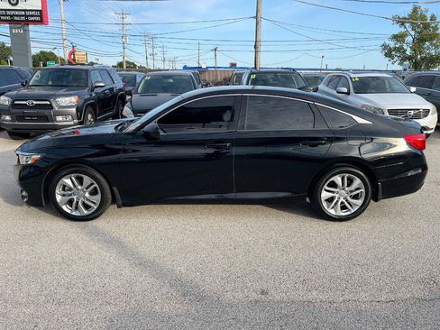 Used 2019 Honda Accord LX image 2