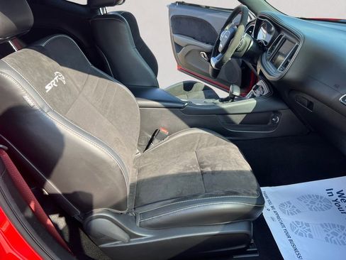 Used 2023 Dodge Challenger SRT Hellcat w/ Driver Convenience Group image 17