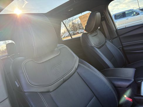 Used 2023 Ford Explorer ST w/ Equipment Group 401A image 43