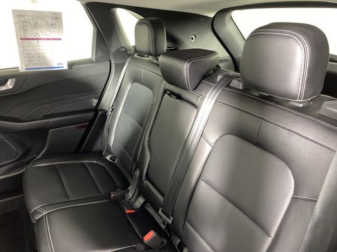 Used 2022 Ford Escape SEL image 33