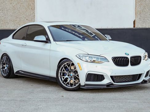 Used 2015 BMW M235i Coupe image 6